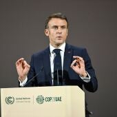 Imagen de archivo del presidente francés, Emmanuel Macron, durante la COP28