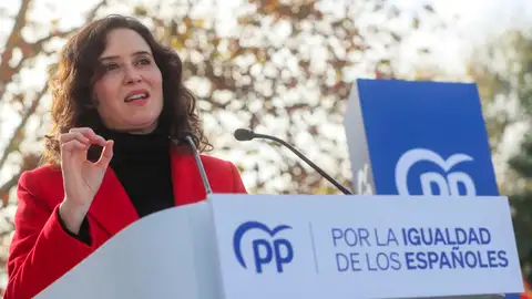 Isabel Díaz Ayuso: "Decir 'no' a la amnistía es defender la Constitución" Isabel Díaz Ayuso: "Decir 'no' a la amnistía es defender la Constitución"
