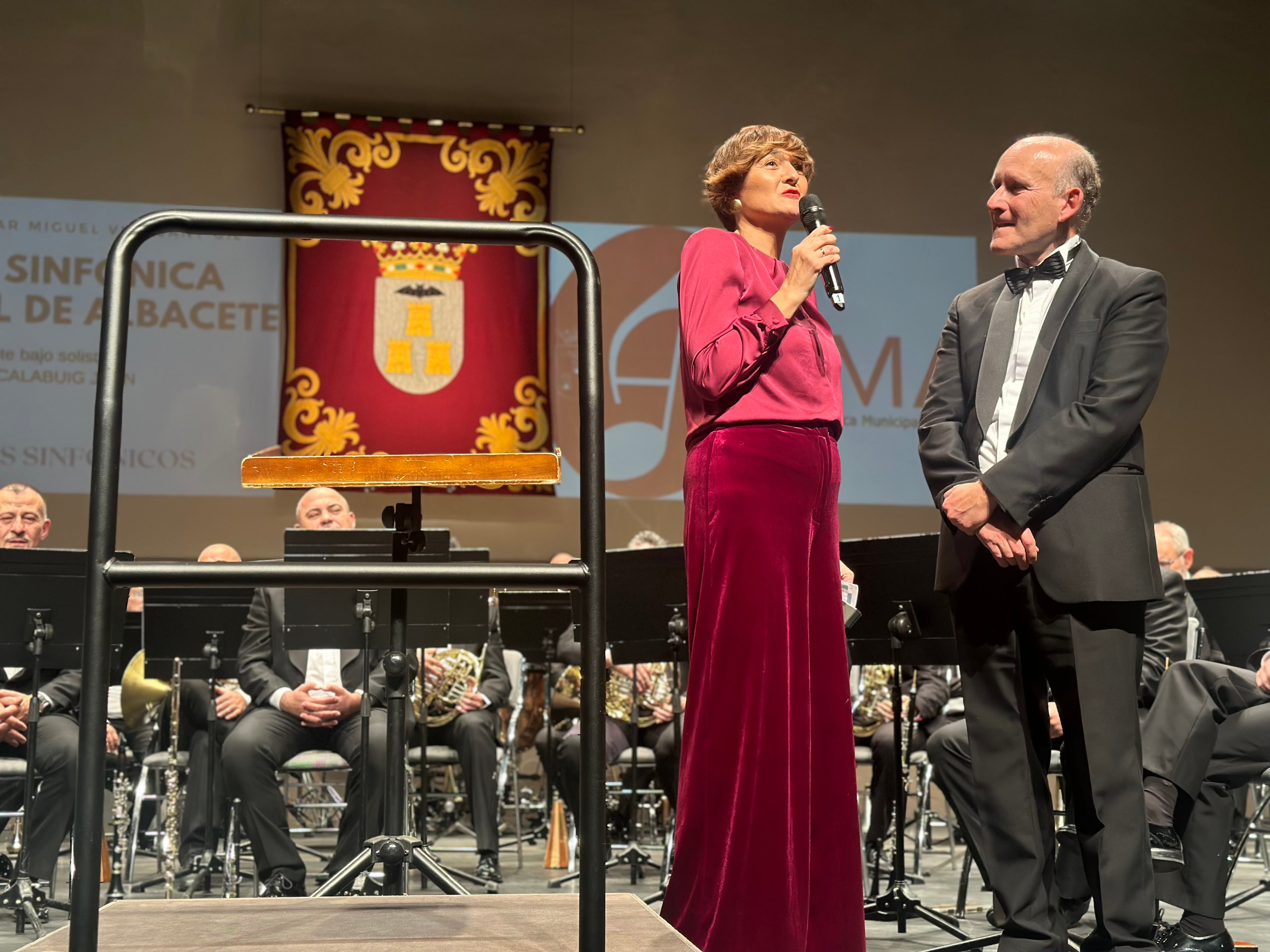 Miguel Vidagany dirige su último concierto en la Banda Sinfónica Municipal Miguel Vidagany dirige su último concierto en la Banda Sinfónica Municipal