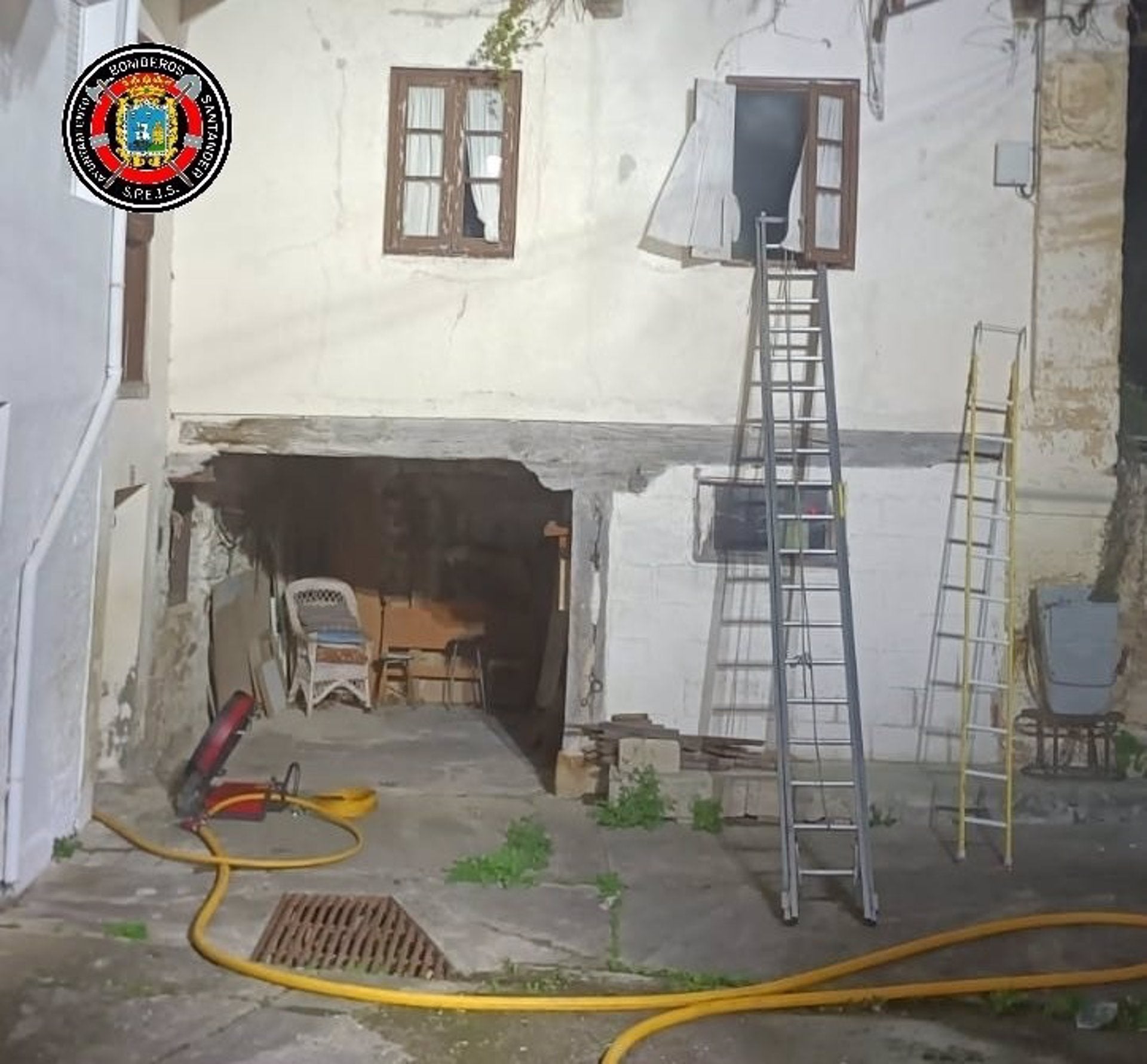 Mueren un hombre y una mujer en el incendio de una vivienda en Heras Mueren un hombre y una mujer en el incendio de una vivienda en Heras