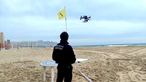 Vuelo simult&aacute;neo de drones