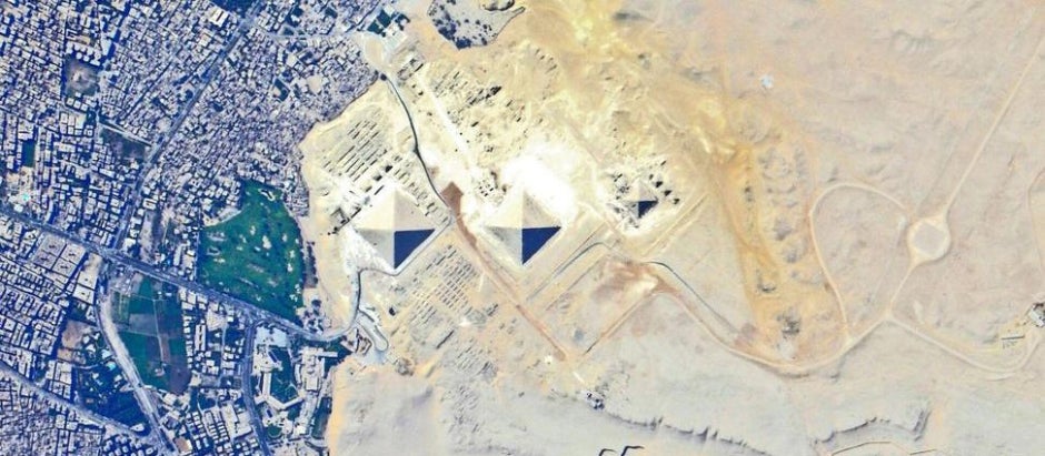 Descubren un canal bajo tierra que comunica las pirámides de Egipto Descubren un canal bajo tierra que comunica las pirámides de Egipto