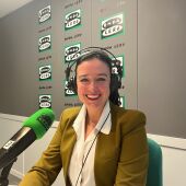 Lorena Orduna, alcaldesa de Huesca, en los estudios de Onda Cero Huesca