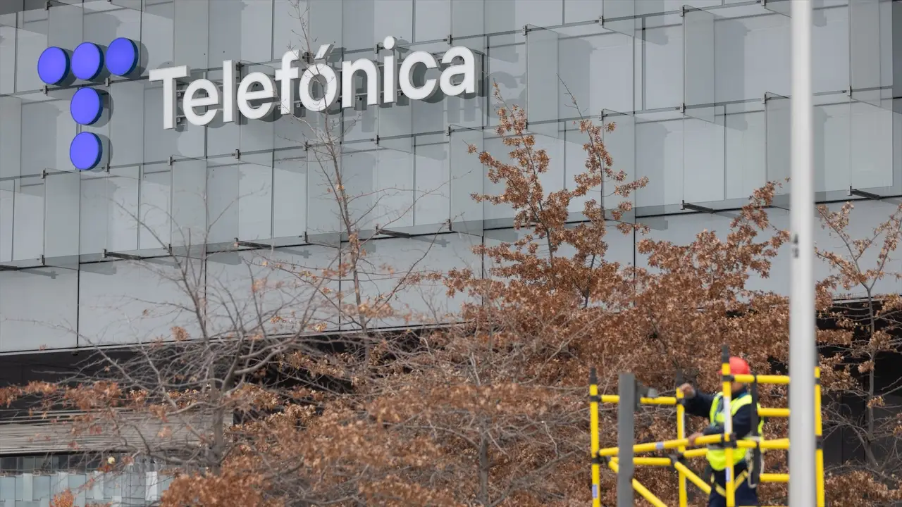 Vista de la sede de Telefónica en Madrid Vista de la sede de Telefónica en Madrid