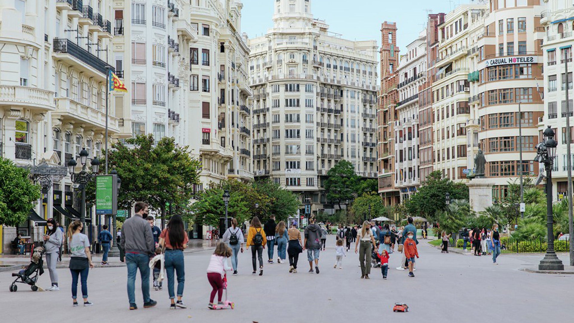 Catalá presentará a principios de 2024 el nuevo proyecto para reformar la plaza del Ayuntamiento Catalá presentará a principios de 2024 el nuevo proyecto para reformar la plaza del Ayuntamiento