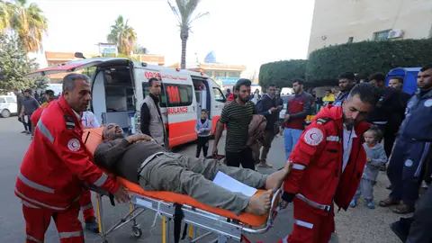 La ONU denuncia nuevos ataques a hospitales mientras la ofensiva israelí se extiende al sur de Gaza La ONU denuncia nuevos ataques a hospitales mientras la ofensiva israelí se extiende al sur de Gaza
