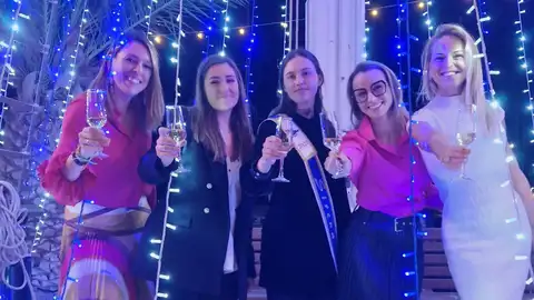 Fiesta del encendido de Navidad en el RCNT con sus 'Sirenas' como protagonistas Fiesta del encendido de Navidad en el RCNT con sus 'Sirenas' como protagonistas