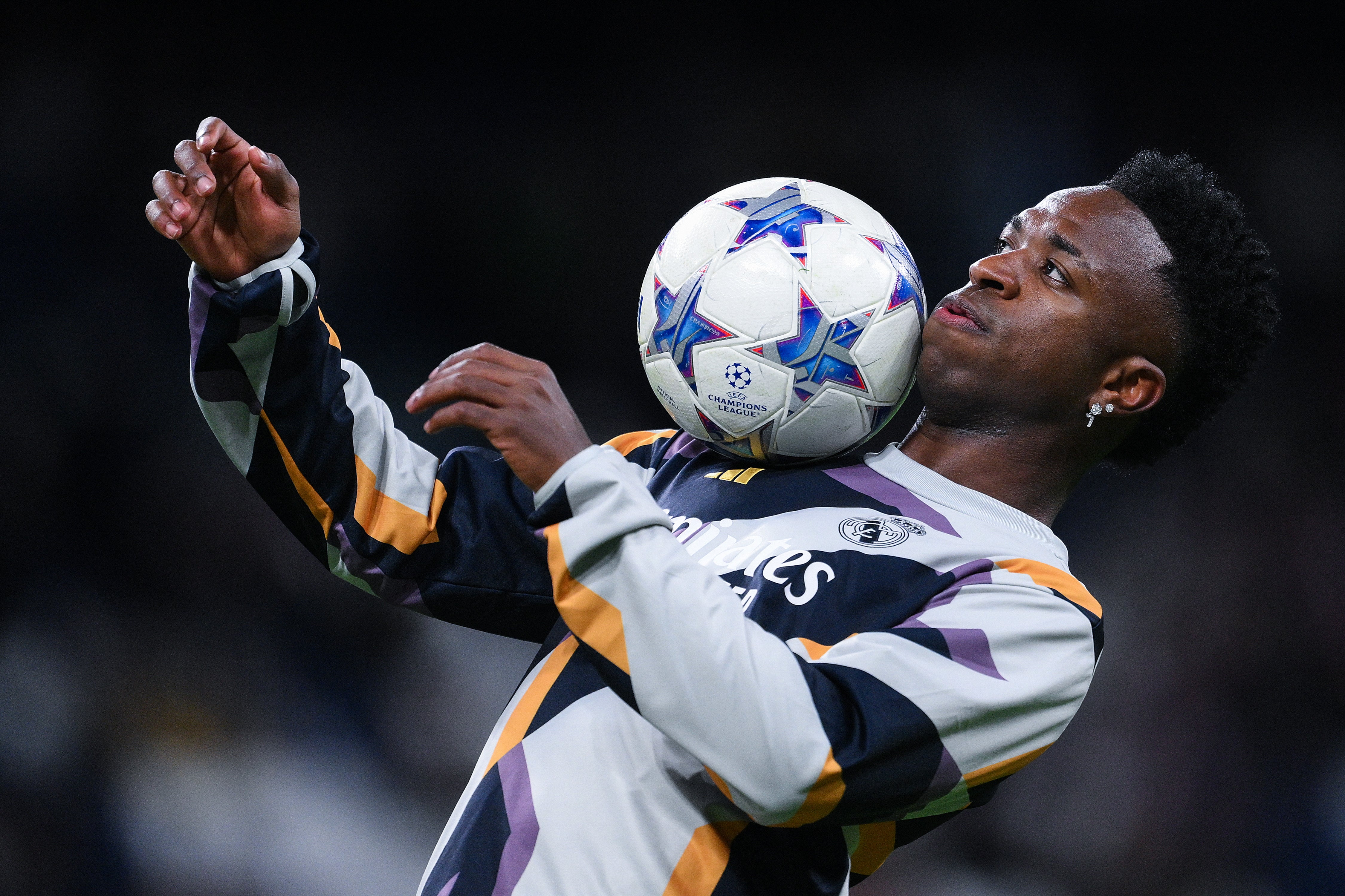 Vinicius ya trabaja sobre el césped Vinicius ya trabaja sobre el césped