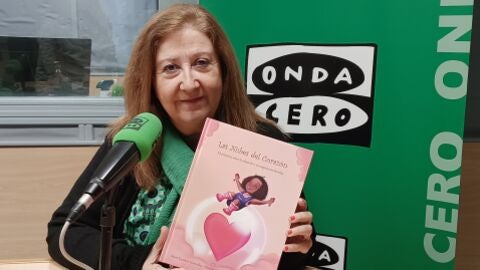 Mari Carmen Gonz&aacute;lez en M&aacute;s de uno Alcal&aacute; con su libro "Las Nubes del Coraz&oacute;n"