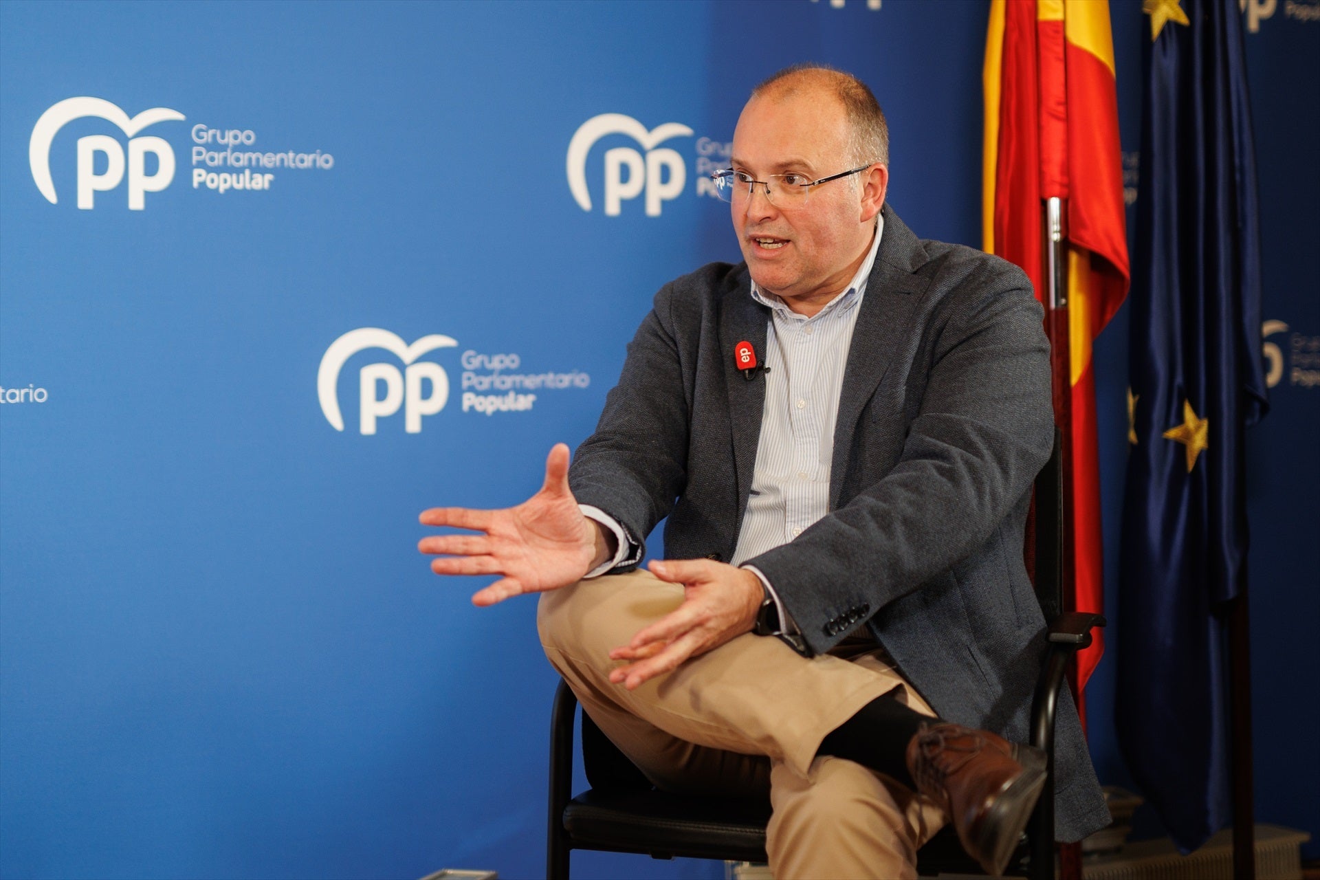 El PP pide que el presidente de EFE no haya tenido cargos políticos en los últimos cinco años El PP pide que el presidente de EFE no haya tenido cargos políticos en los últimos cinco años
