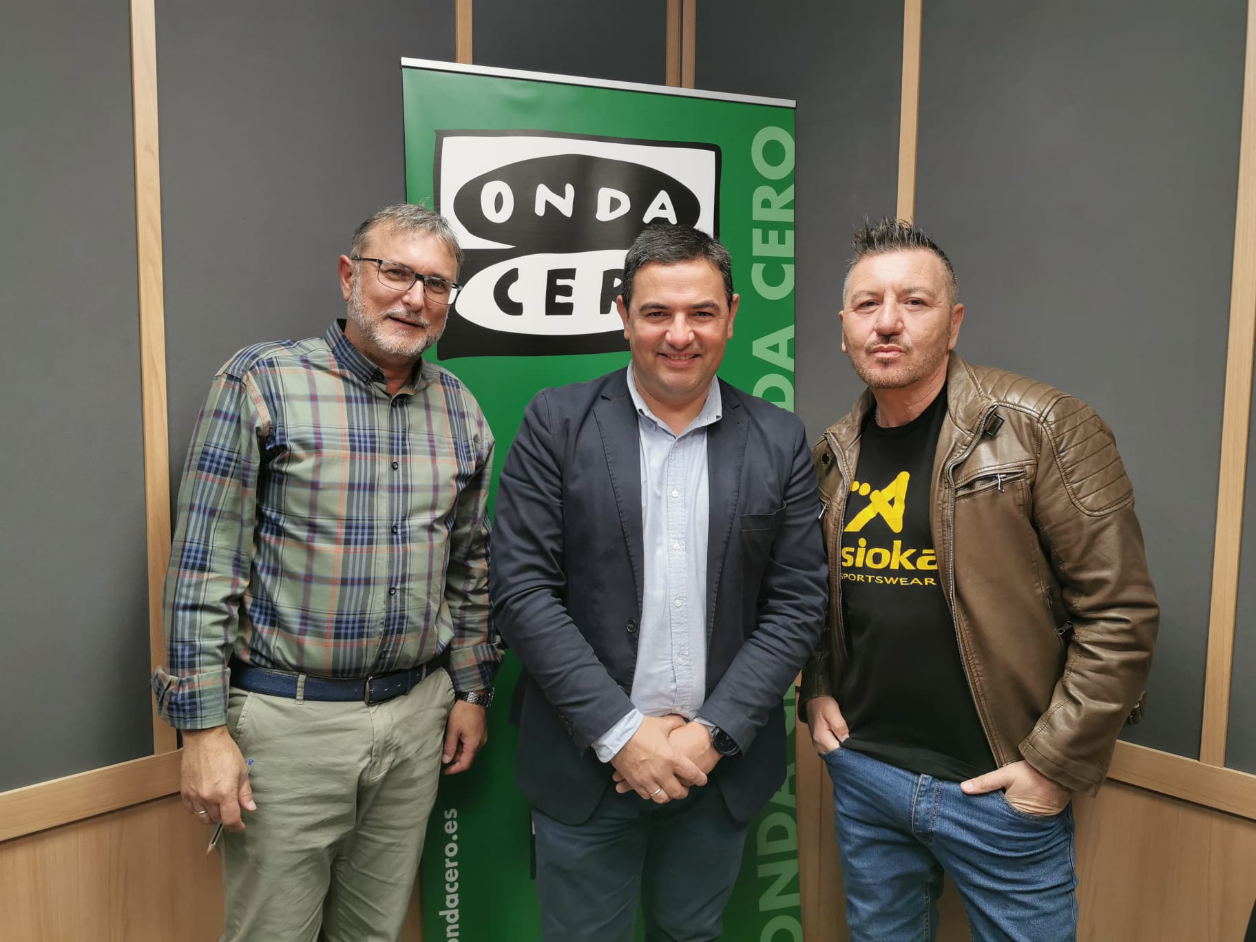 El presidente de la Federación de Hogueras, David Olivares destaca todas las actividades de Fogueres en Nadal con Miguel Noguera El presidente de la Federación de Hogueras, David Olivares destaca todas las actividades de Fogueres en Nadal con Miguel Noguera