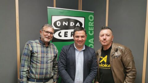 Miguel Noguera y David Olivares con Juan Carlos Fresneda 