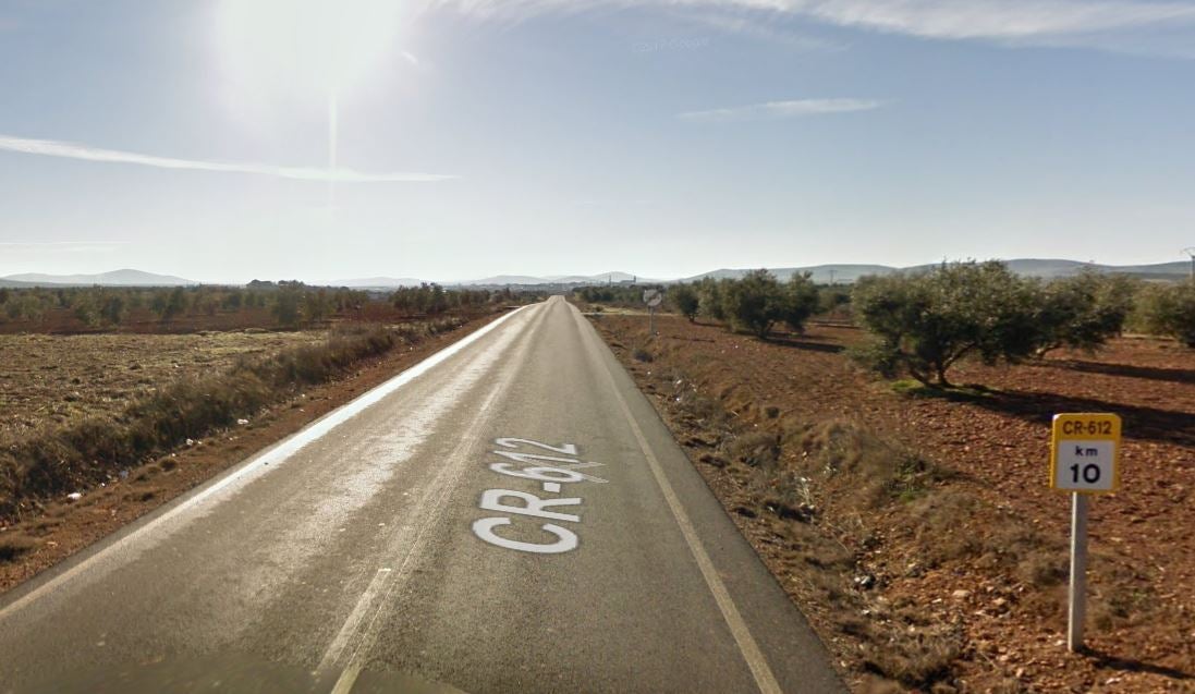 El alcalde de Torrenueva, Raúl Bravo, pide a la Diputación que rectifique y licite el arreglo de la carretera CR-612 El alcalde de Torrenueva, Raúl Bravo, pide a la Diputación que rectifique y licite el arreglo de la carretera CR-612