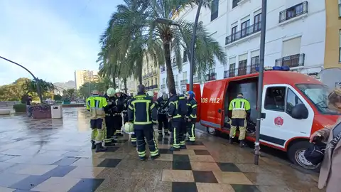 Los bomberos de Ceuta se forman para sofocar incendios en garajes Los bomberos de Ceuta se forman para sofocar incendios en garajes