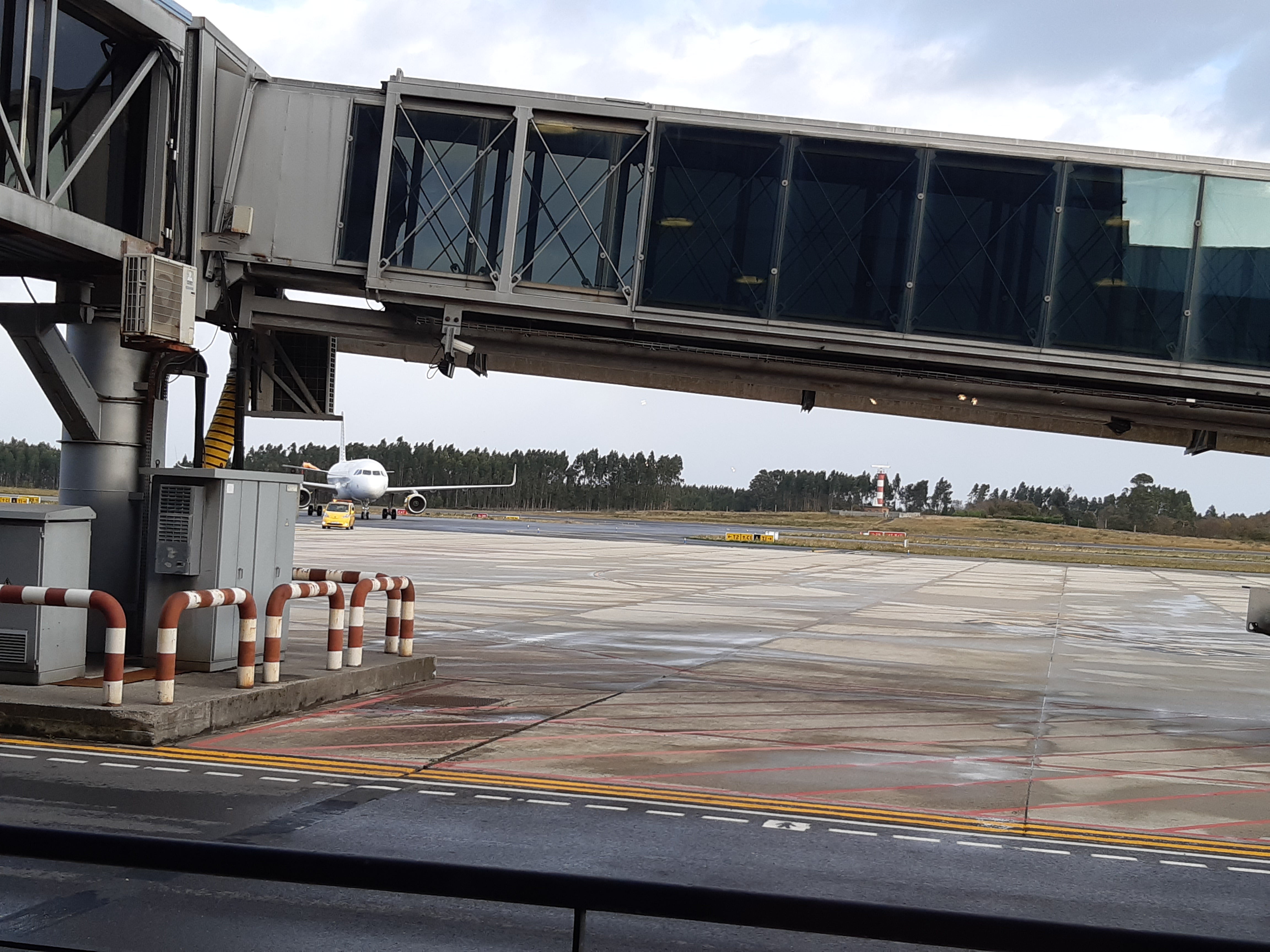 El número de pasajeros de la terminal de Asturias sube casi un 39% en un año El número de pasajeros de la terminal de Asturias sube casi un 39% en un año