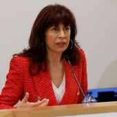 La ministra de Igualdad, Ana Redondo, durante la rueda de prensa ofrecida tras su reunión con el ministro del Interior, Fernando Grande-Marlaska