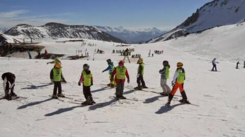 A Deputaci&oacute;n achega os deportes de inverno a 735 nenos da provincia