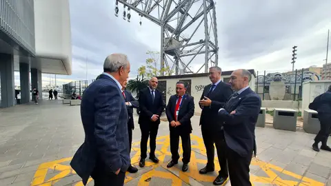 Empresarios y representantes institucionales en Valencia EMPRESAS