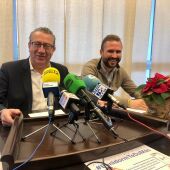 el alcalde y el concejal de comercio de Benidorm