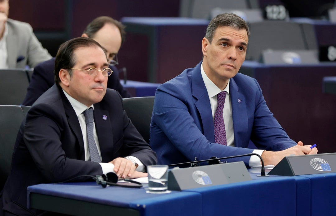 Sánchez se indigna con Weber por amenazarle con una comisión de investigación si se aprueba la amnistía Sánchez se indigna con Weber por amenazarle con una comisión de investigación si se aprueba la amnistía