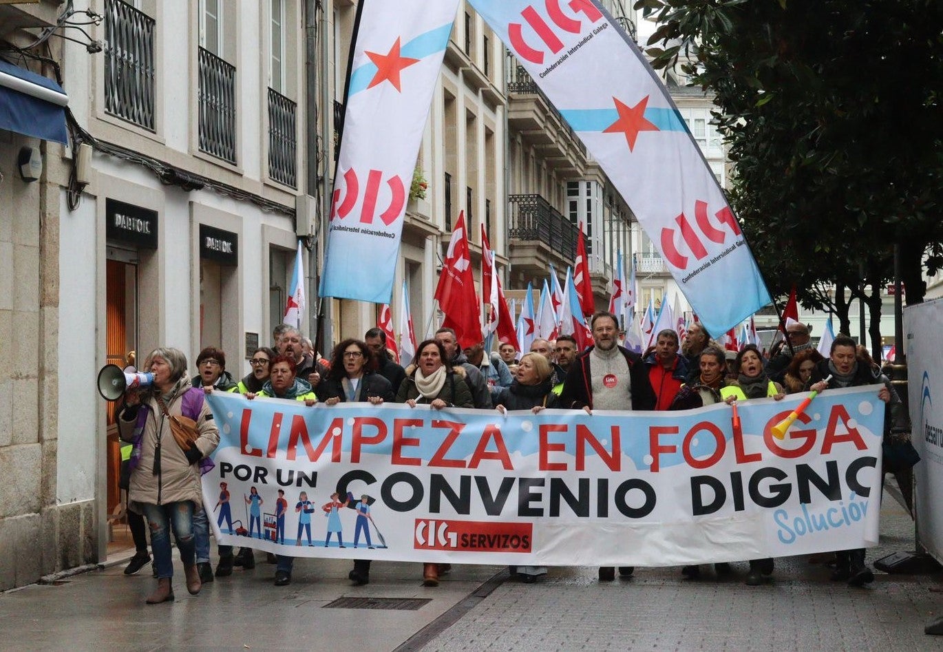 Padres del colegio de A Ponte dejarán de enviar a sus hijos a clase por la suciedad del centro Padres del colegio de A Ponte dejarán de enviar a sus hijos a clase por la suciedad del centro