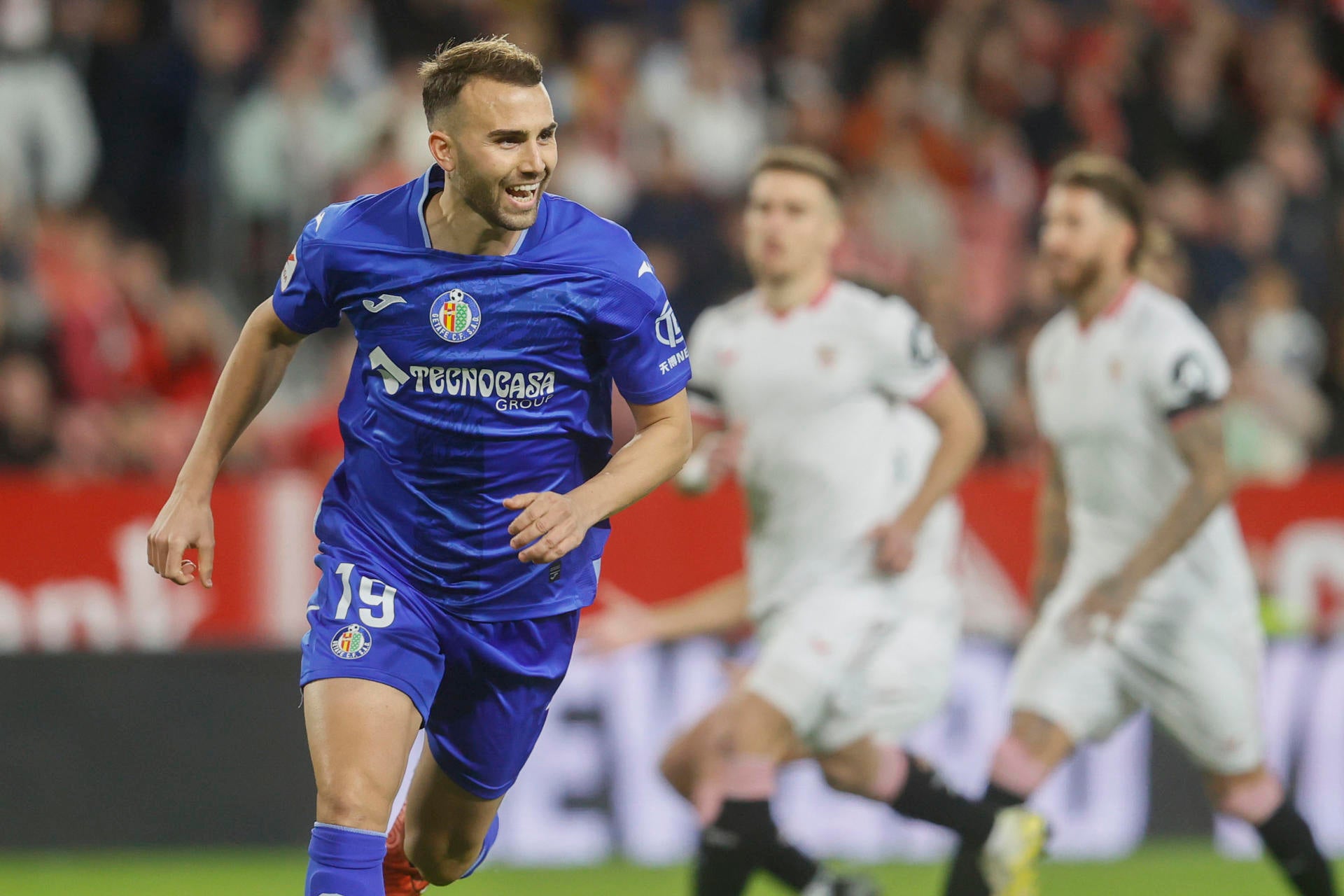 El Getafe logra su primera victoria fuera y sentencia a Diego Alonso El Getafe logra su primera victoria fuera y sentencia a Diego Alonso