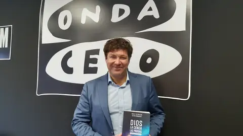 Olivier Bonnassies, coautor de 'Dios. La ciencia. Las pruebas' Olivier Bonnassies, coautor de 'Dios. La ciencia. Las pruebas'