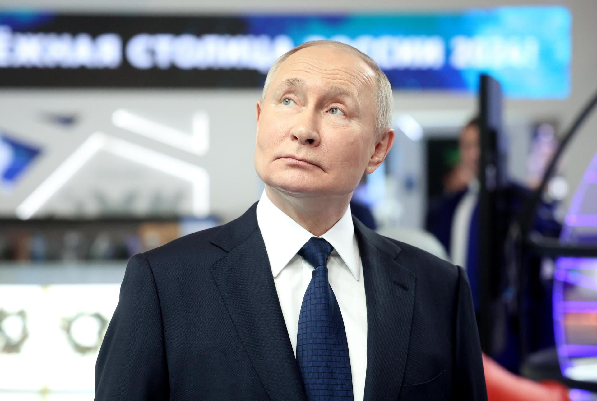 Rubén Amón indulta a Putin: "Tres décadas en el trono de Moscú demuestran que es el zar de todos los zares" Rubén Amón indulta a Putin: "Tres décadas en el trono de Moscú demuestran que es el zar de todos los zares"