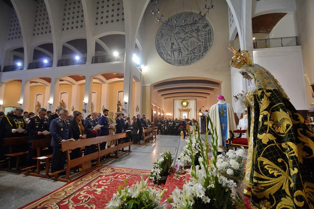 Imposición de Faja de Oficial General a la Esperanza Macarena de Albacete Imposición de Faja de Oficial General a la Esperanza Macarena de Albacete