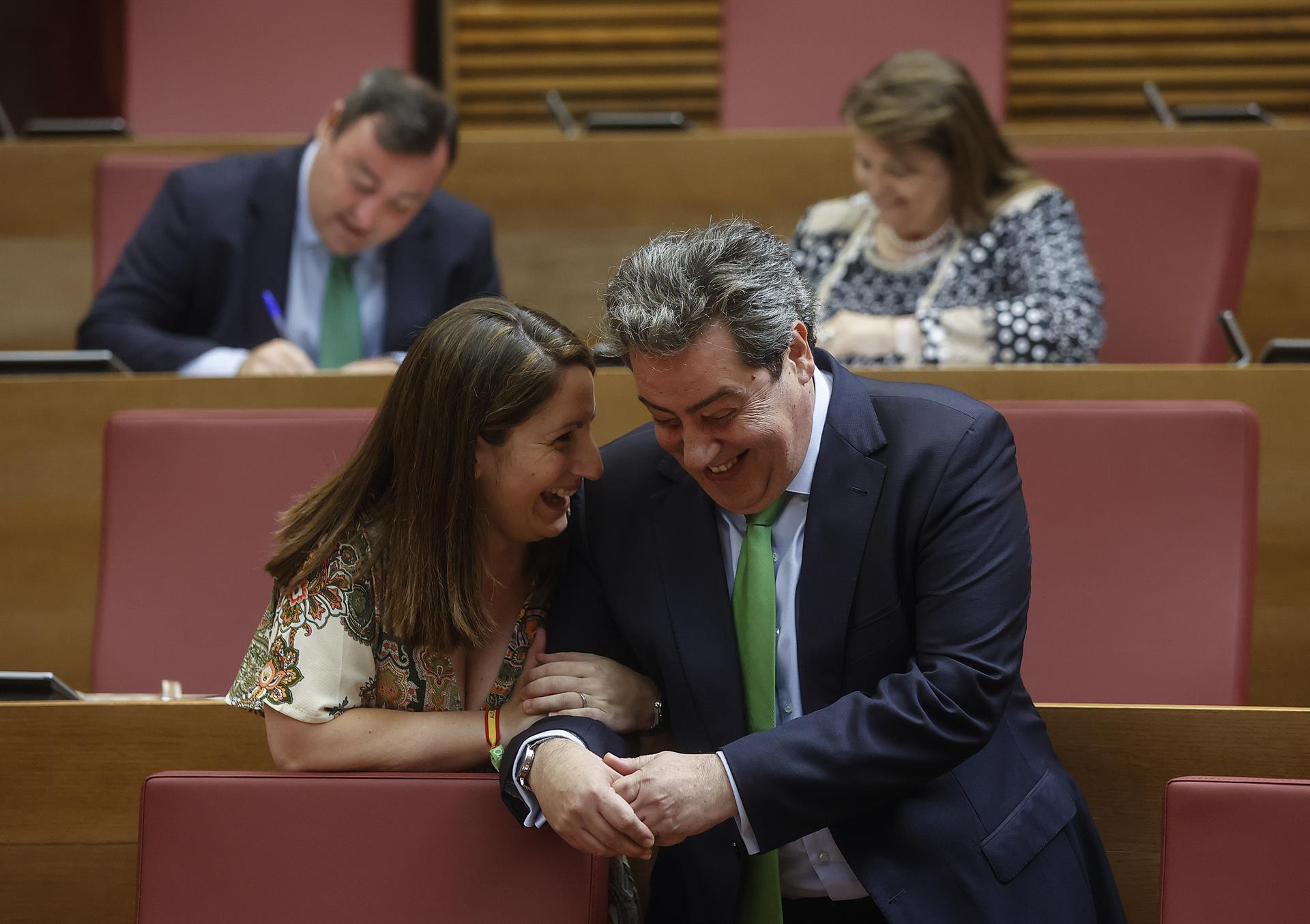 Vox relega a Ana Vega y sitúa a José María Llanos como síndic en Les Corts Valencianes Vox relega a Ana Vega y sitúa a José María Llanos como síndic en Les Corts Valencianes