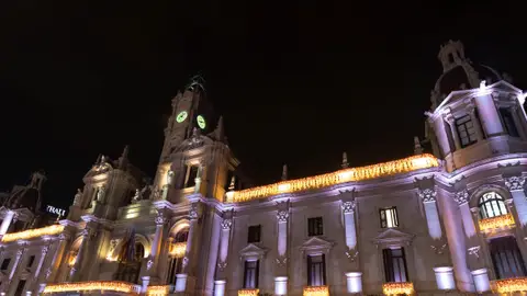 Fachada decorada de la Casa Consistorial navidad