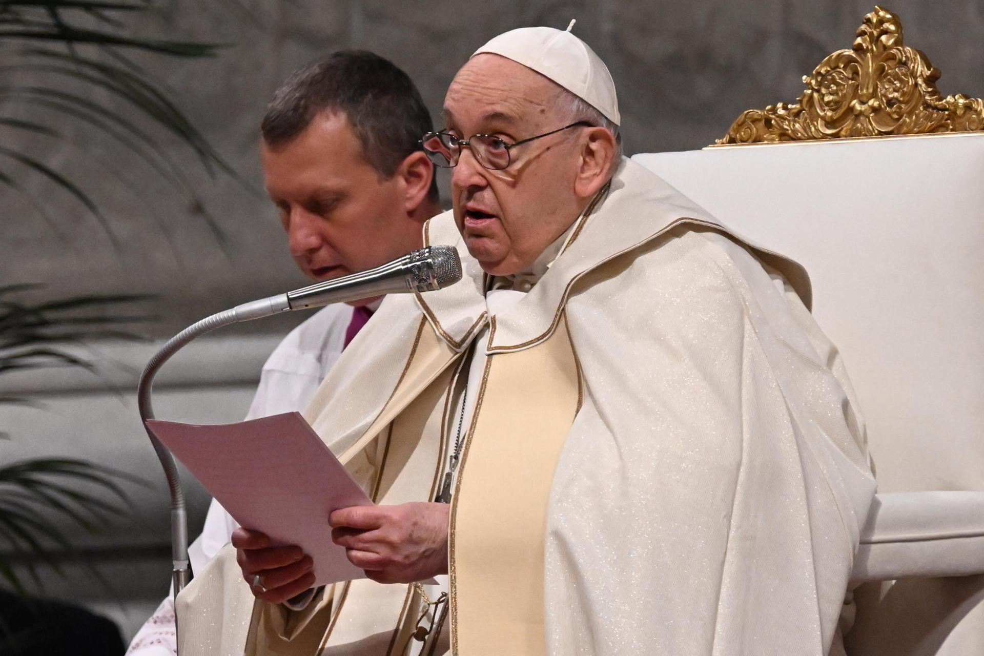 Rubén Amón indulta al papa Francisco: "Así son sus revoluciones, evanescencia" Rubén Amón indulta al papa Francisco: "Así son sus revoluciones, evanescencia"