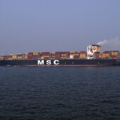 Un barco carguero de la empresa MSC