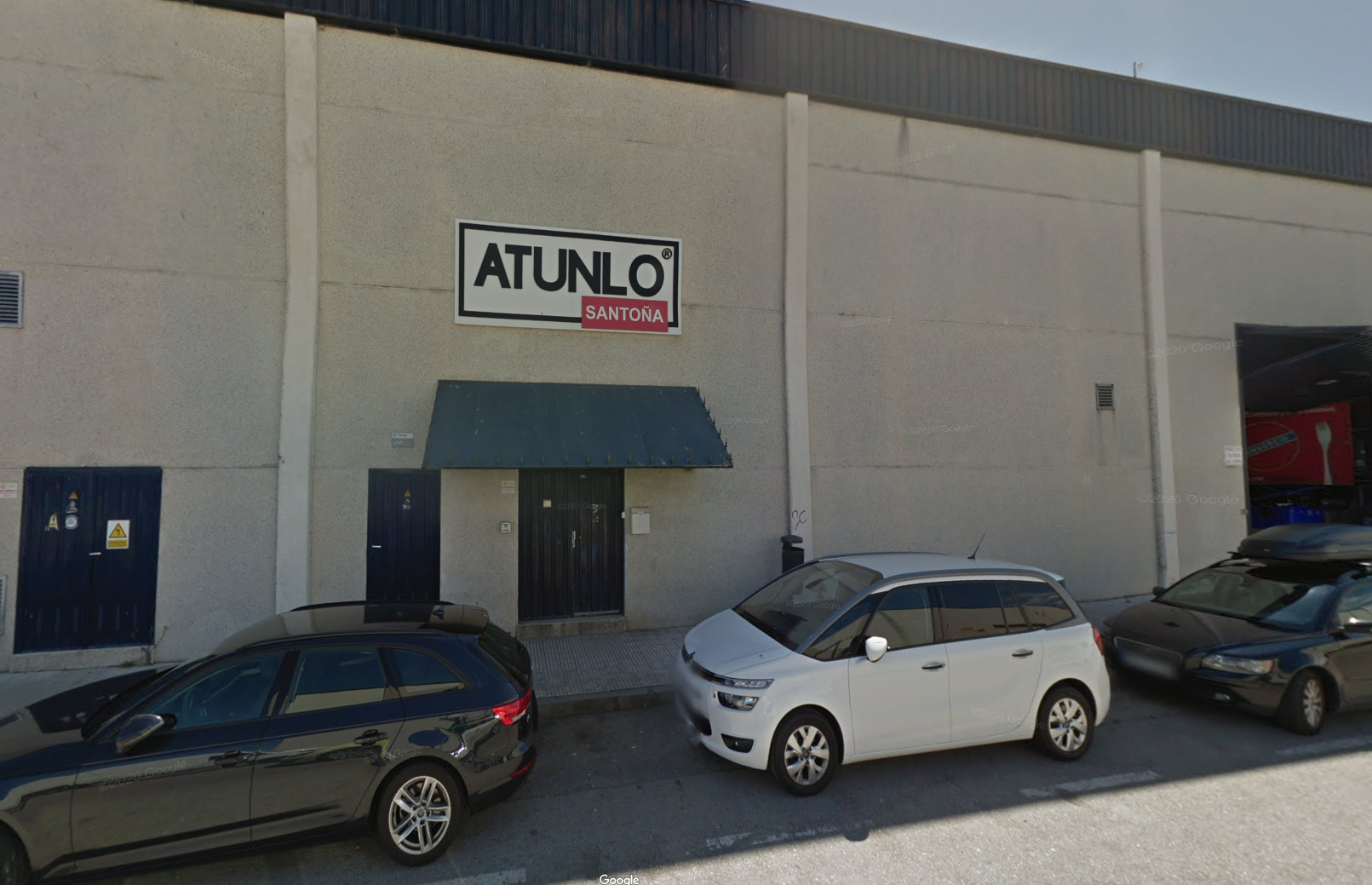 Atunlo cierra su planta de Santoña y despide a 84 trabajadores Atunlo cierra su planta de Santoña y despide a 84 trabajadores