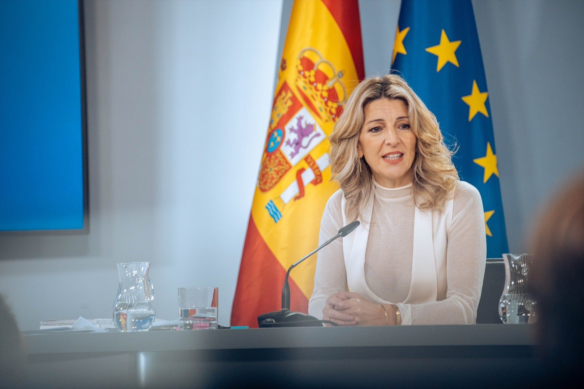 Yolanda Díaz intentará cerrar un acuerdo con los agentes sociales sobre la subida del SMI de 2024 Yolanda Díaz intentará cerrar un acuerdo con los agentes sociales sobre la subida del SMI de 2024