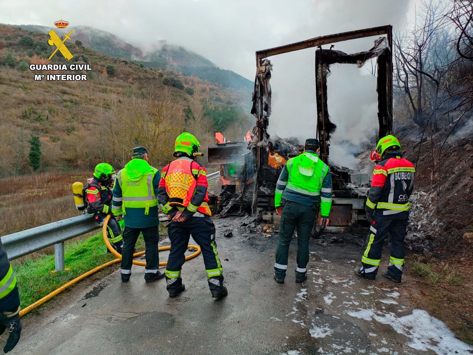 El camionero que abandonó su tráiler en llamas, víctima del "Triángulo de la Pantaloneta" El camionero que abandonó su tráiler en llamas, víctima del "Triángulo de la Pantaloneta"