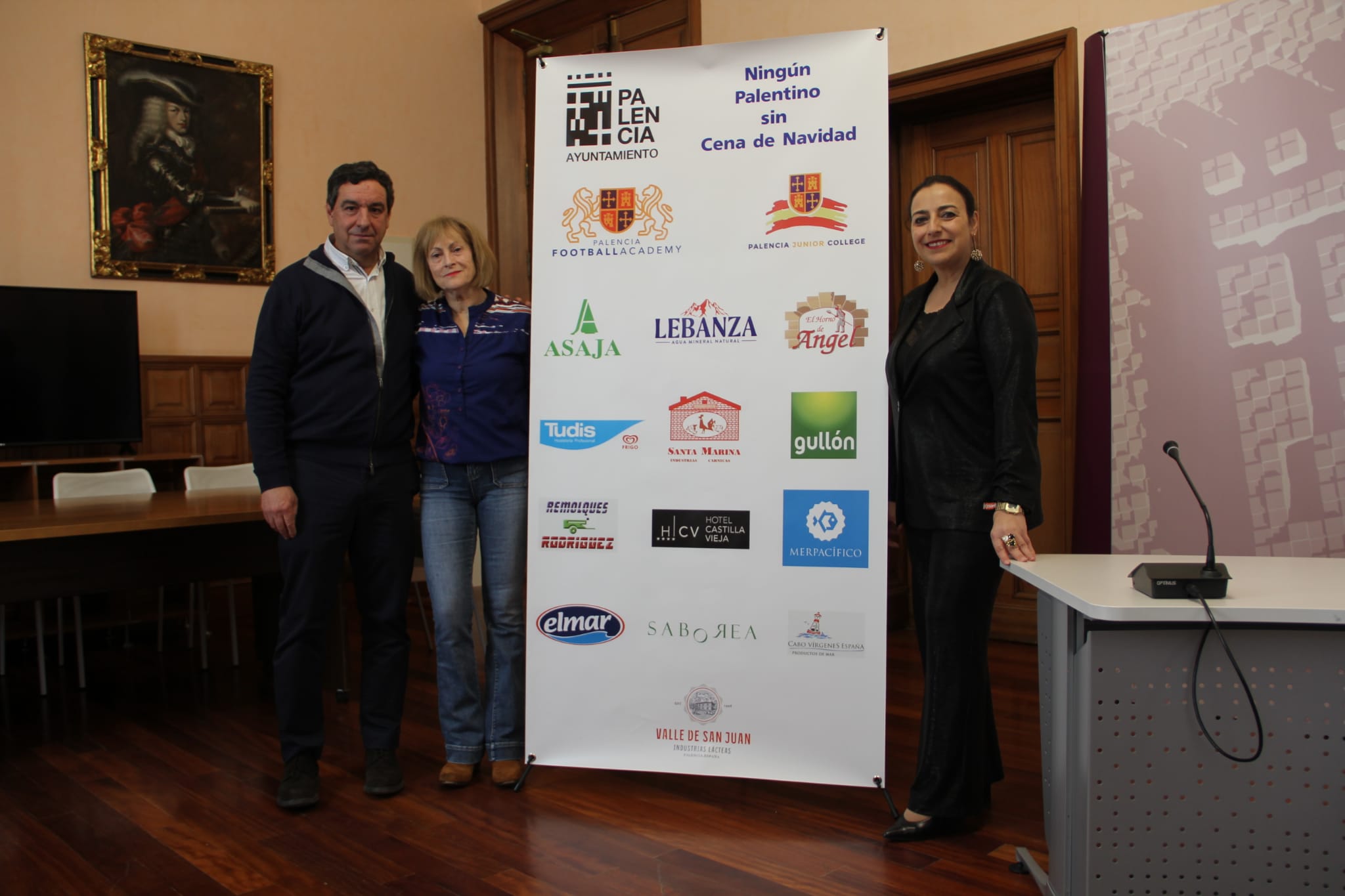 Empresarios y Ayuntamiento de Palencia suman fuerzas para que 130 personas sin recursos cenen en Navidad Empresarios y Ayuntamiento de Palencia suman fuerzas para que 130 personas sin recursos cenen en Navidad