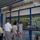 Administración de Lotería en el C.C. Carrefour, de Torrevieja
