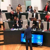 Rubiño tacha a Vox de "matones con traje y corbata" tras la agresión de Ortega Smith en el pleno de Madrid 