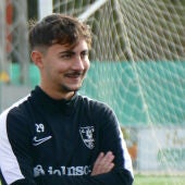 El Orihuela CF ficha a Goyo Medina tras dar las bajas a Rafa Ortiz, Jaime y Mpie 