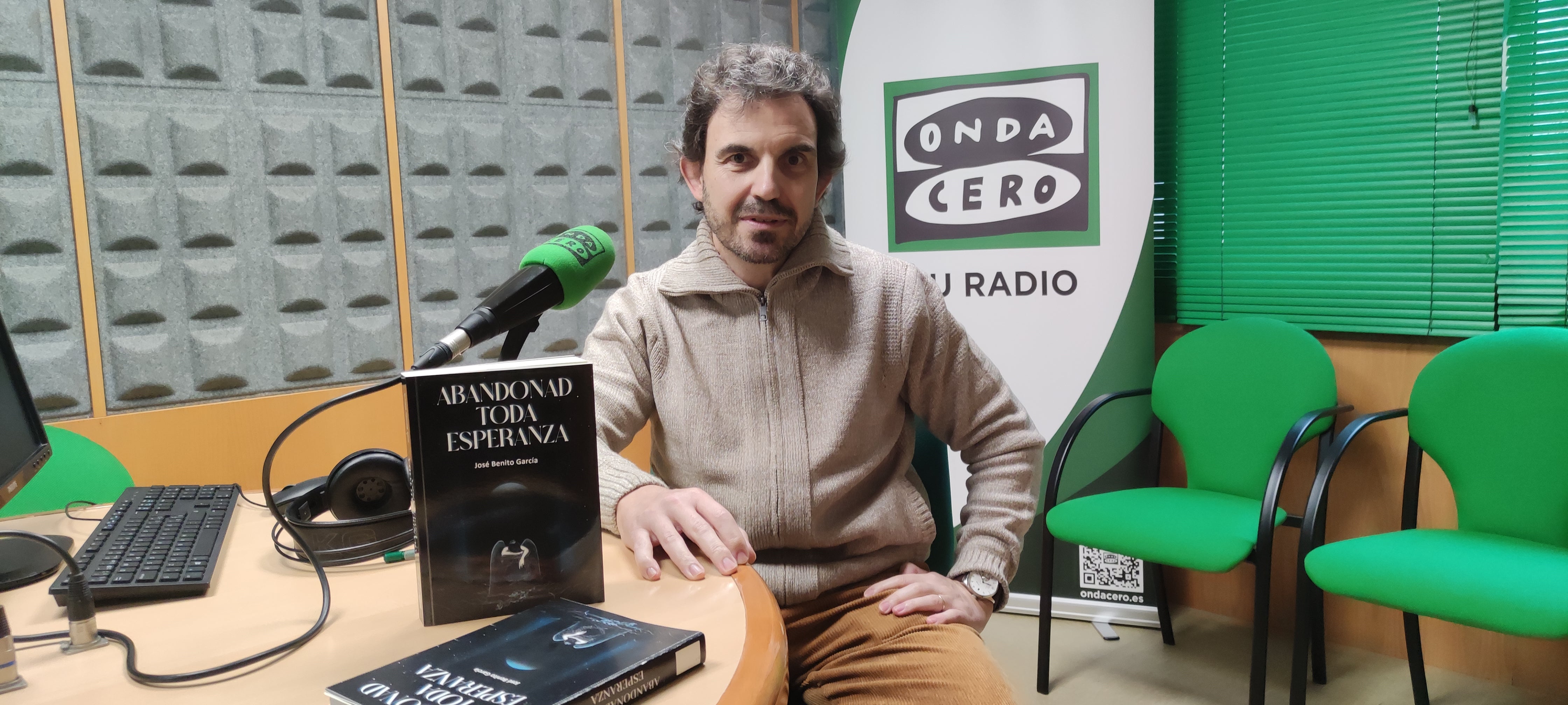 “Abandonad toda esperanza”, la nueva novela de José Benito García con la Iglesia de Santa María llena de enigmas “Abandonad toda esperanza”, la nueva novela de José Benito García con la Iglesia de Santa María llena de enigmas
