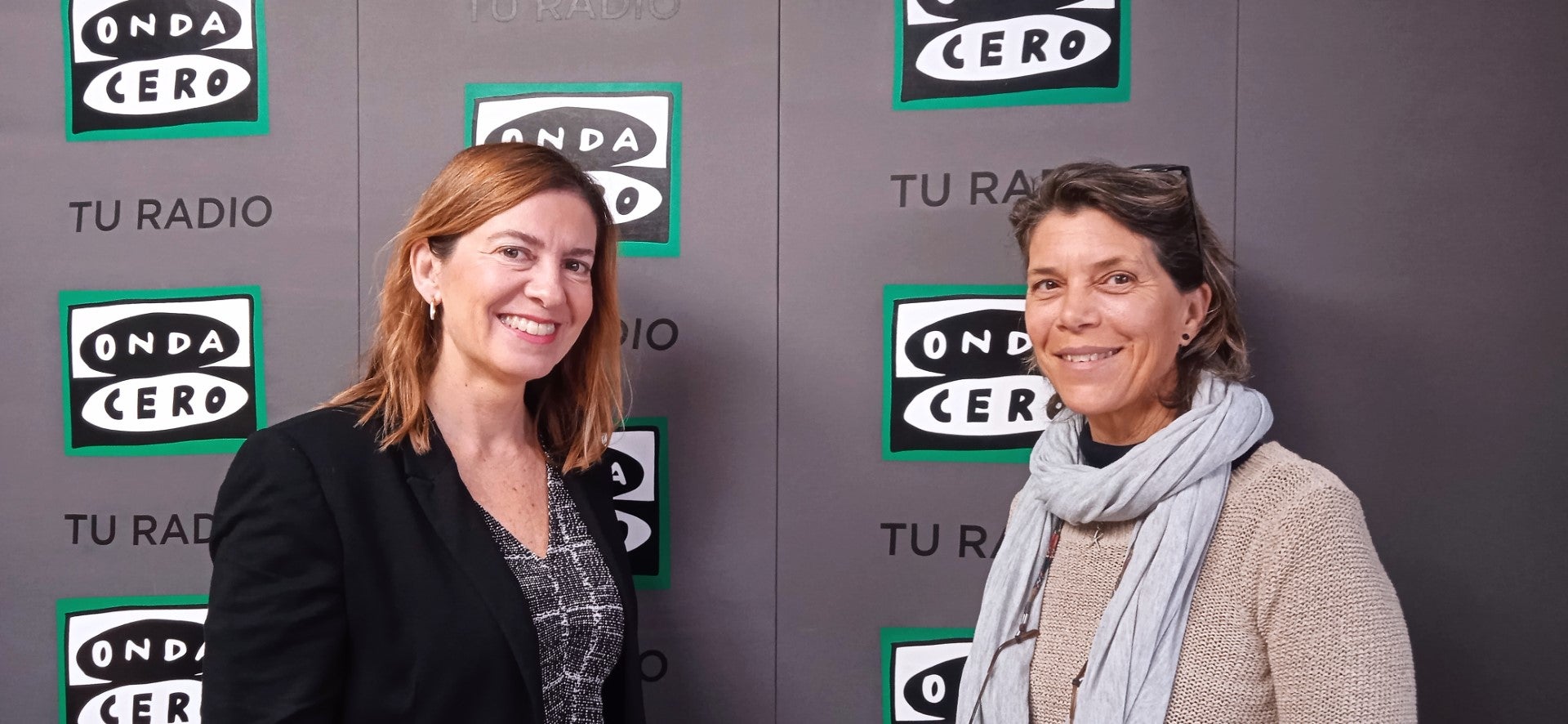 Populares y periodistas se vuelven a ver las caras en el partido benéfico que organiza la Asociación de Informadores de Elche Populares y periodistas se vuelven a ver las caras en el partido benéfico que organiza la Asociación de Informadores de Elche