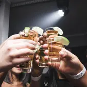 Un de cada tres adolescents de 12 i 13 anys ha begut alcohol almenys una vegada a la vida Un de cada tres adolescents de 12 i 13 anys ha begut alcohol almenys una vegada a la vida