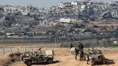 Al menos 165 muertos y 250 heridos por ataques israelíes en Gaza en las últimas 24 horas Al menos 165 muertos y 250 heridos por ataques israelíes en Gaza en las últimas 24 horas