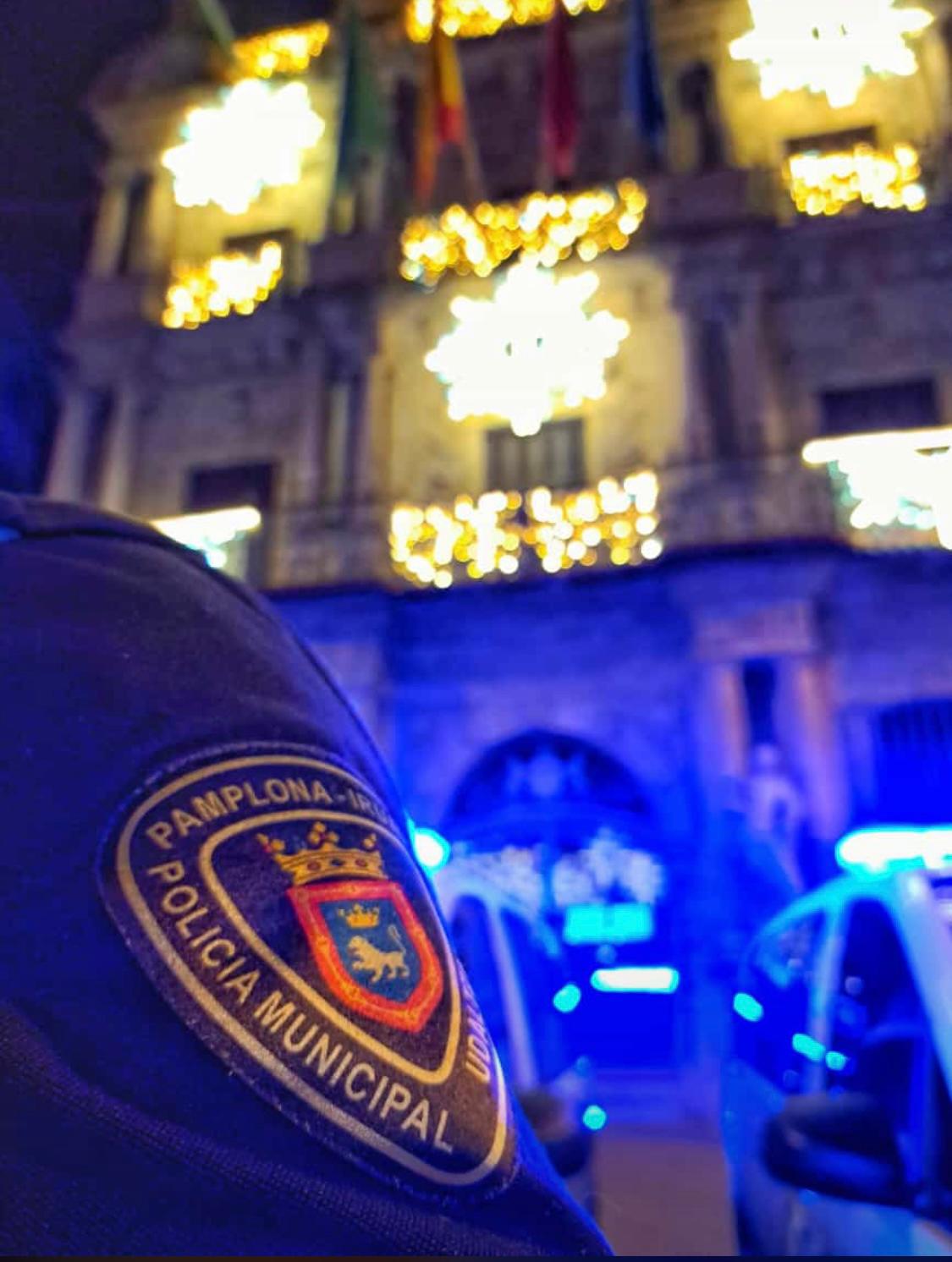 Conduce ebria y sin carnet, se niega a realizar las pruebas de alcoholemia y agrede a los agentes Conduce ebria y sin carnet, se niega a realizar las pruebas de alcoholemia y agrede a los agentes