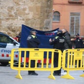 Encuentran un bebé muerto adentro de una papelera en la Bisbal d'Empordà