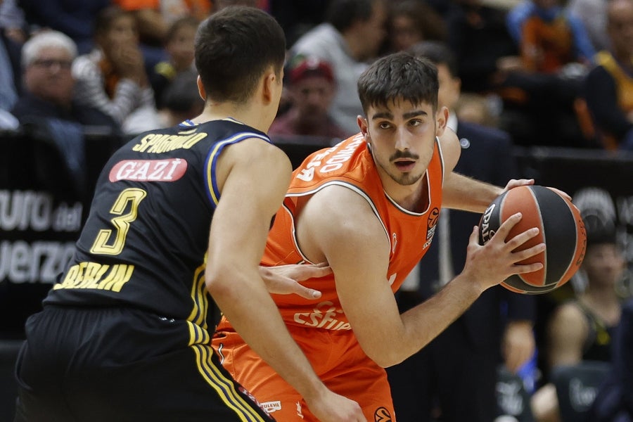 Guillem Ferrando se marcha cedido al Movistar Estudiantes hasta final de temporada Guillem Ferrando se marcha cedido al Movistar Estudiantes hasta final de temporada