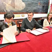 La firma se celebró en el Ayuntamiento de Cádiz La firma se celebró en el Ayuntamiento de Cádiz