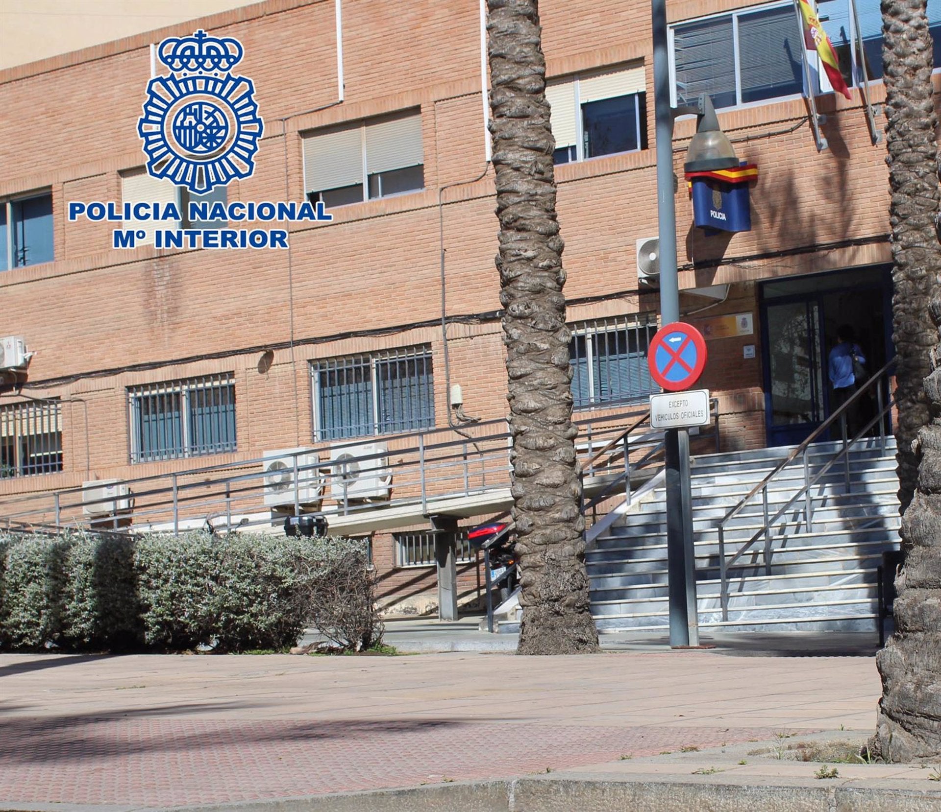 Interceptado en El Ejido un camión de lechugas con 925 kilos de hachís ocultos Interceptado en El Ejido un camión de lechugas con 925 kilos de hachís ocultos