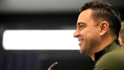 Xavi: "Vitor Roque estar&aacute; en la lista de convocados"